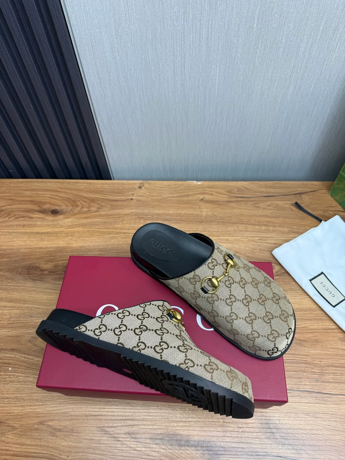 Men's men's shoes💰Pili 400💰Maoli 440💰 ＧＵＣＣＩGucci. Popular couple slippers hot sale🩷💚 🩴Official website one to one production 35-45 size 45 46 🉑️Customized!